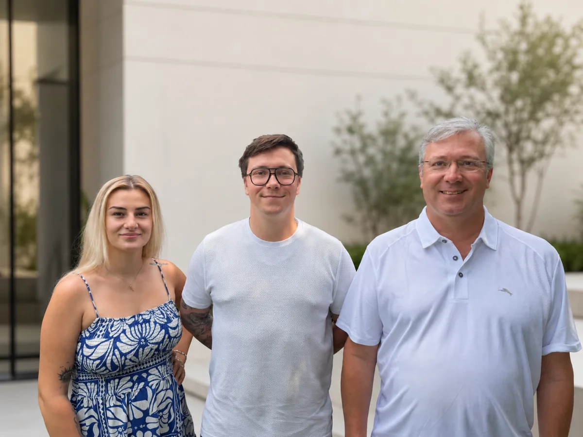 Group photo of Isabella, Stephan and Frank — the small family studio behind Justido Design.